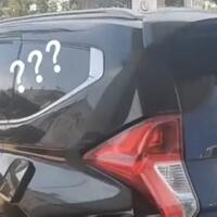 pajero-pakir-di-parkiran-x-pajero-parkir-di-depan-dispenser-spbu-yes