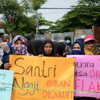 lewat-ritual-mandi-madu-oknum-ustaz-cabuli-santriwati