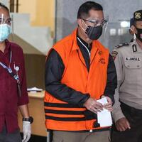 contoh-tindakan-tercela-yang-dilakukan-oleh-oknum-orang-berjabatan-baik-apa-saja