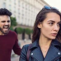 pernah-ada-history-kini-hanya-saling-intip-story-ini-kerugian-sepelekan-hubungan