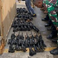 1-kontainer-senjata-disegel-di-lampung-buat-latihan-garuda-shield