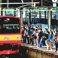 trend-bis-double-decker-sukses-kereta-api-kapan-haruskah-impian-saya-kandas