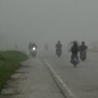 kabut-tebal-selimuti-pekanbaru-jarak-pandang-terbatas
