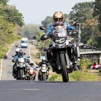 tips-touring-jauh-menggunakan-motor-biar-tetap-aman