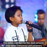 bikin-heboh-istana-negara-dengan-lagu-ojo-dibandengke-ini-kilas-fakta-farel-prayoga