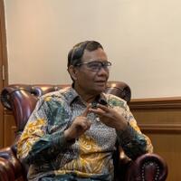 debat-panas-terjadi-antara-dasmond-vs-mahfud-md-warnai-rdp-komisi-iii