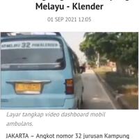 gemes-lihatnya-angkot-parkir-ngaco-bikin-macet-jalan-didatangi-sopir-asik-makan