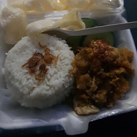 ayam-geprek-jadi-primadona