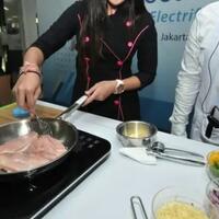 warga-keluhkan-lamanya-memasak-dengan-kompor-listrik