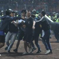 127-orang-tewas-dalam-kerusuhan-di-stadion-kanjuruhan-malang