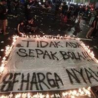 bonek-gelar-doa-bersama-quotmalang-tanah-kejayaanquot-terdengar-di-surabaya