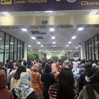 netizen-ramai-curhat-kerasnya-perjuangan-hidup-di-stasiun-manggarai