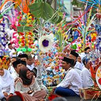 dalam-rangka-peringatan-maulid-nabi-ini-beberapa-tradisi-yang-biasa-dilaksanakan