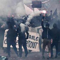demo-besar-besaran-anti-nato-di-prancis--america-imperialist-down-down-down