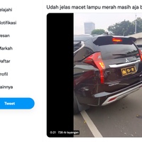 viral-video-pajero-polisi-bunyikan-sirine-saat-macet-di-lampu-merah