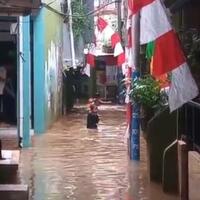 pak-heru-korban-banjir-ciliwung-siap-direlokasi