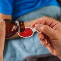 obat-sirup-penyebab-gagal-ginjal-akut-pada-anak-netizen-salahkan-vaksin