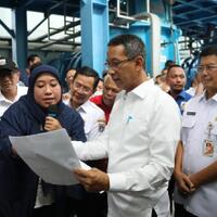 heru-budi-hartono-beri-janji-ke-warga-mampang-prapatan-tidak-akan-ada-banjir-lagi