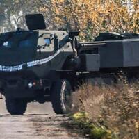meriahkan-halloween-himars-di-ukraina-dicat-dengan-seringai-ala-cheshire-cat