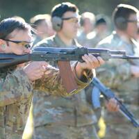 us-army-ingin-membeli-senapan-serbu-ak-74