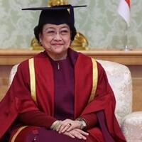 tunggu-5-gelar-lagi-mega-ingin-puan-kalahkan-perolehan-honoris-causa