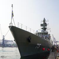 kapal-induk-irins-makran-dan-kapal-korvet-irins-dena-milik-iran-sambangi-jakarta