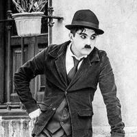 biografi-charlie-chaplin-aktor-lawak-yang-membuat-penonton-menangis-dan-tertawa