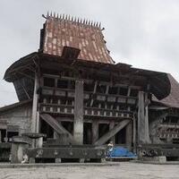 hampir-terlupakan-berikut-5-rumah-adat-indonesia-yang-dirancang-anti-gempa-bumi