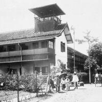 sebuah-bangunan-yang-belum-teridentifikasi-di-garut