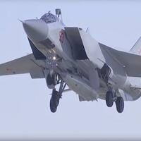 mig-31-foxhound-jatuh-di-hutan-pilot-berhasil-melontarkan-diri-dari-pesawat