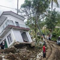 sering-terjadi-gempa-inilah-cara-menyelamatkan-diri-saat-gempa-sesuai-arahan-bnpb