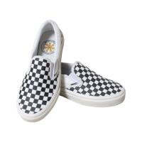 10-rekomendasi-sepatu-slip-on-brand-lokal-dengan-motif-catur