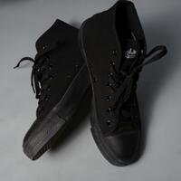 cuma-100-ribuan-ini-rekomendasi-sepatu-high-lokal-warna-all-black-gan