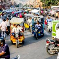 inilah-penyebab-utama-dijalan-india-terlalu-bising-dengan-bunyi-klakson