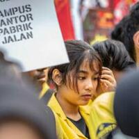 riska-mahasiswi-uny-berjuang-bayar-ukt-hingga-wafatpengunggah-klarifikasi-tulisannya