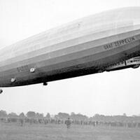pesawat-zeppelin-pemboman-terhadap-sipil-pertama-sebelum-carpet-bombing-n-bom-nuklir