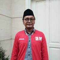 terciduk-pernah-ngatain-anies-firaun-sebelum-viralkan-cak-nun-guntur-romli-bela-diri
