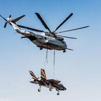 helikopter-ch-53k-king-stallion-sukses-mengangkat-f-35c