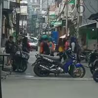 stop-egois-tutup-jalan-untuk-senam-mengganggu-kenyamanan-dan-lalulintas-berkendara