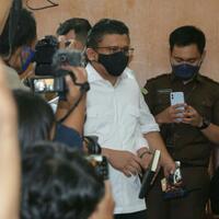 sambo-dihukum-mati--publik-gegap-gempita-ipw-sebut-putusan-hakim-tidak-layak