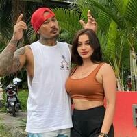 wah-jerinx-seakan-mempersilahkan-orang-lain-berfantasi-terhadap-nora-alexandra-wow