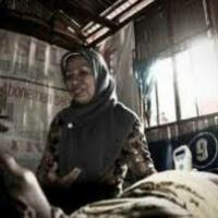 amankah-melahirkan-di-dukun-beranak-ini-penjelasannya
