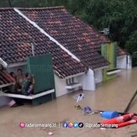 perumahan-dinar-indah-dan-rowosari-semarang-diterjang-banjir-bandang-lagi