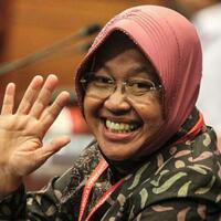 the-power-of-quotbu-rismaquot-pejabat-yang-kerap-kali-sujud-di-depan-umum