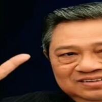hobi-unik-presiden-ri-mega-siram-tanaman-sby-buat-album-jokowi-motoran