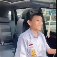 bocah-smp-pamer-naik-mobil-sambil-pacaran-anak-siapa-lagi-nih