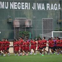 sty-berharap-pemain-tak-puasa-bicara-dengan-pemimpin-agama