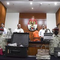 rafael-ditetapkan-sebagai-tersangka-ditahan-di-kpk-20-hari-ke-depan