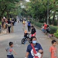 survei-telkomsel-mayoritas-warga-pilih-jalan-jalan-ketimbang-ibadah