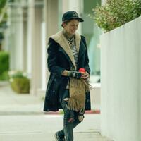jangan-sombong-merasa-kaya-raya-artis-hollywood-loni-willison-sekarang-homeless